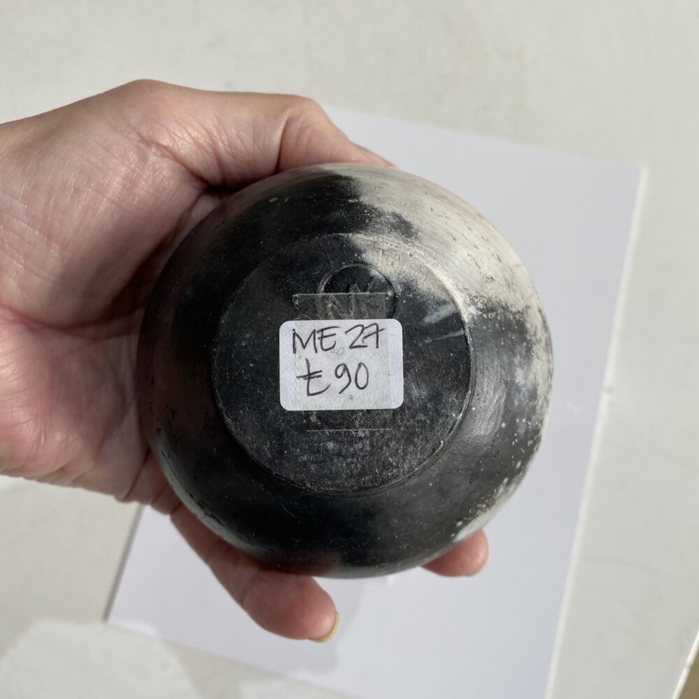 ME27 Pit Fired Ceramic Vessel, Stoneware. - Image 4